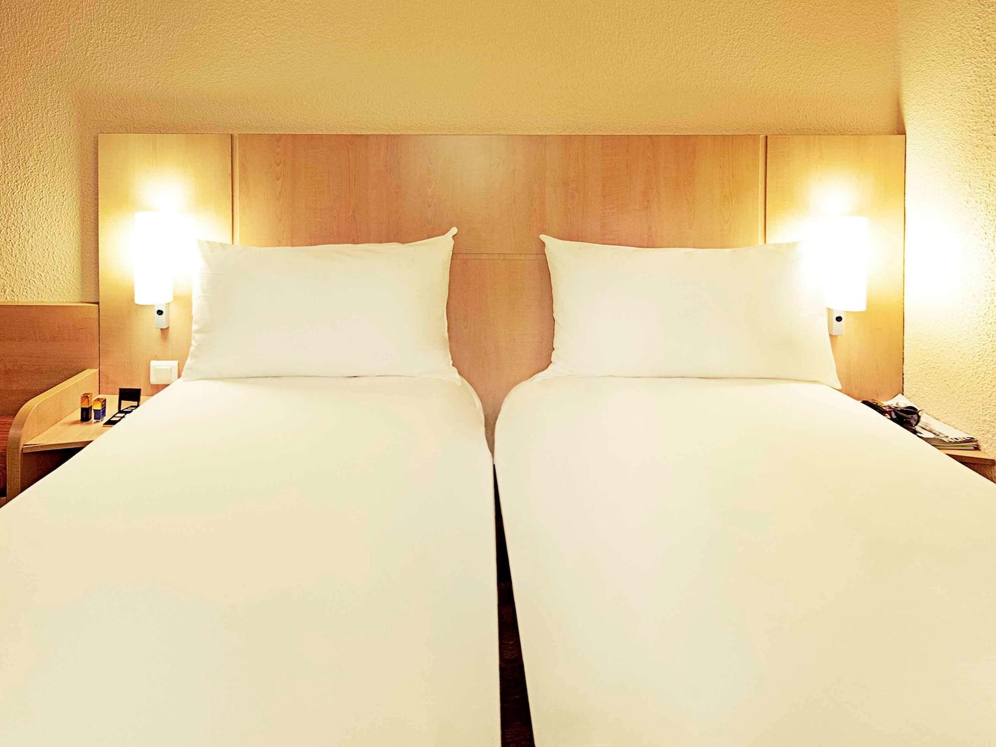Ibis Saint-Malo Madeleine Hotel Ngoại thất bức ảnh