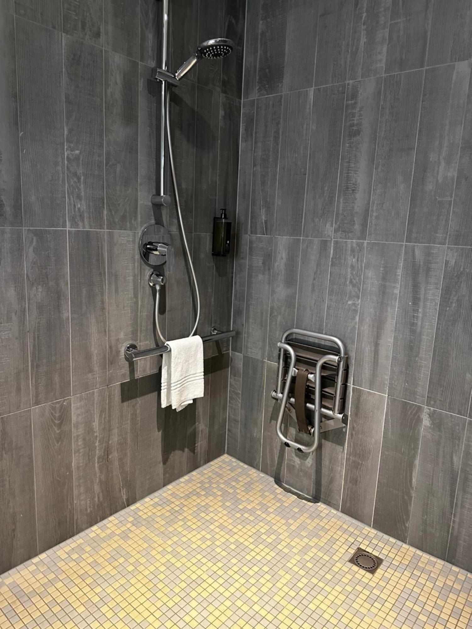Ibis Saint-Malo Madeleine Hotel Ngoại thất bức ảnh